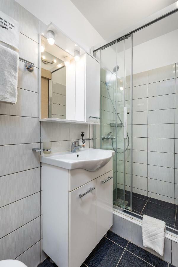 Room Andrea Rijeka Buitenkant foto